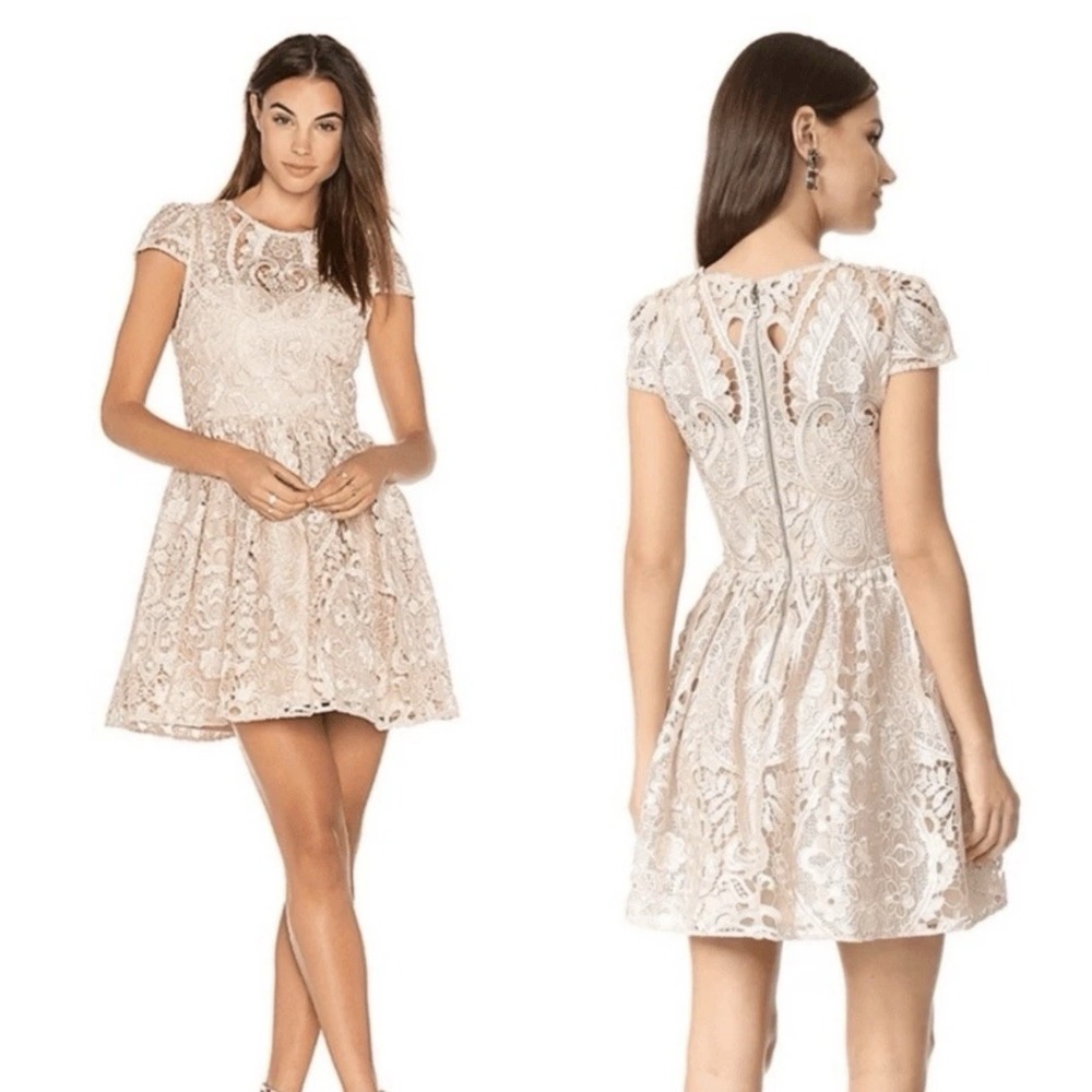Alice + Olivia Gracia Mini Cream Dress Lace‎ Size 4